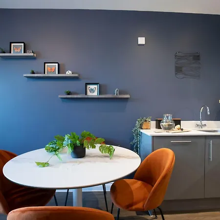 Elliot Oliver - Loft Style 2 Bedroom Apartment With Parking In The Docks Gloucester Exterior photo