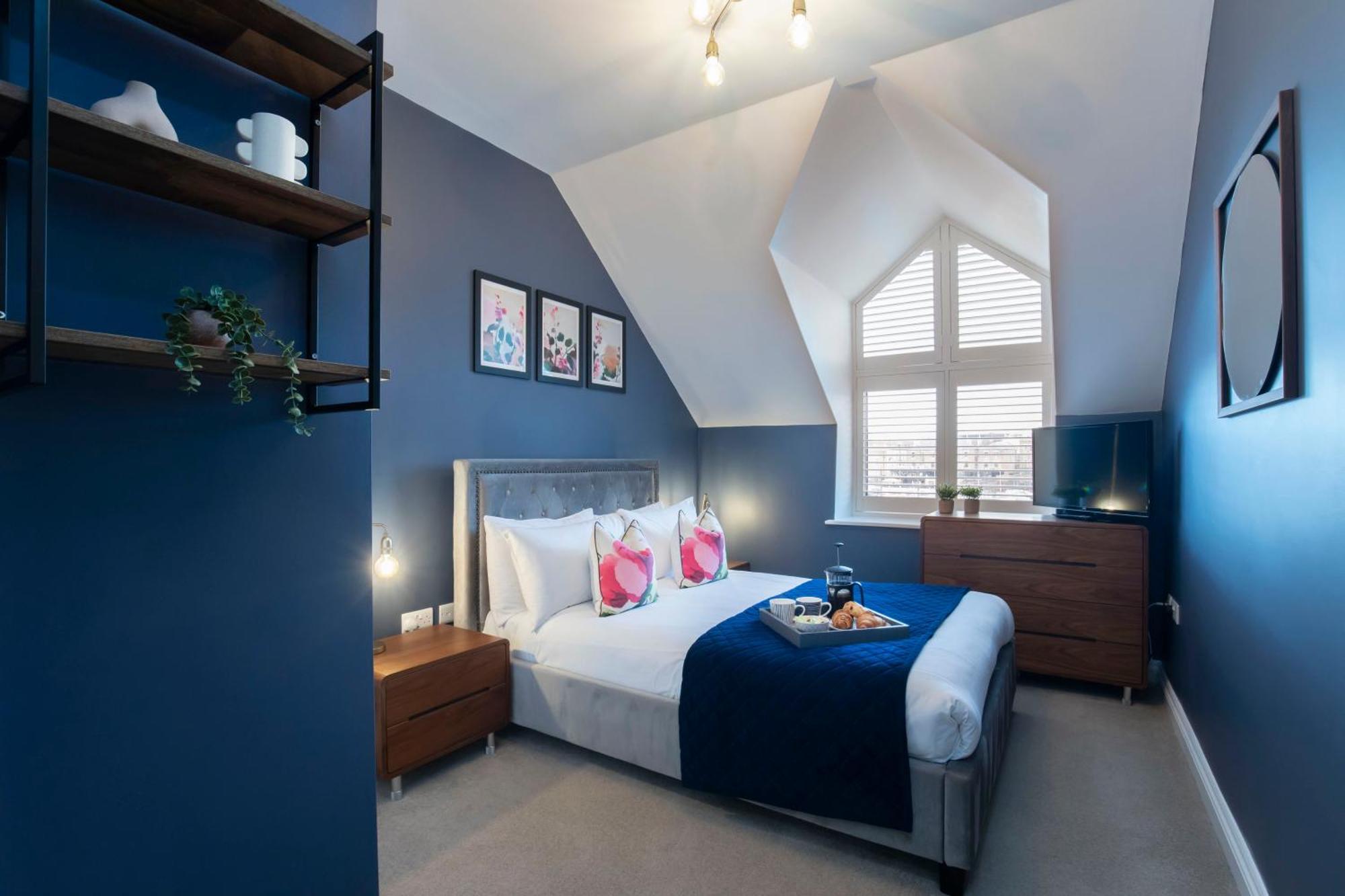 Apartment Elliot Oliver - Loft Style 2 Bedroom With Parking In The Docks Gloucester